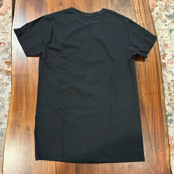 Keith Haring barking red dog black tee size small - Picture 5 of 6